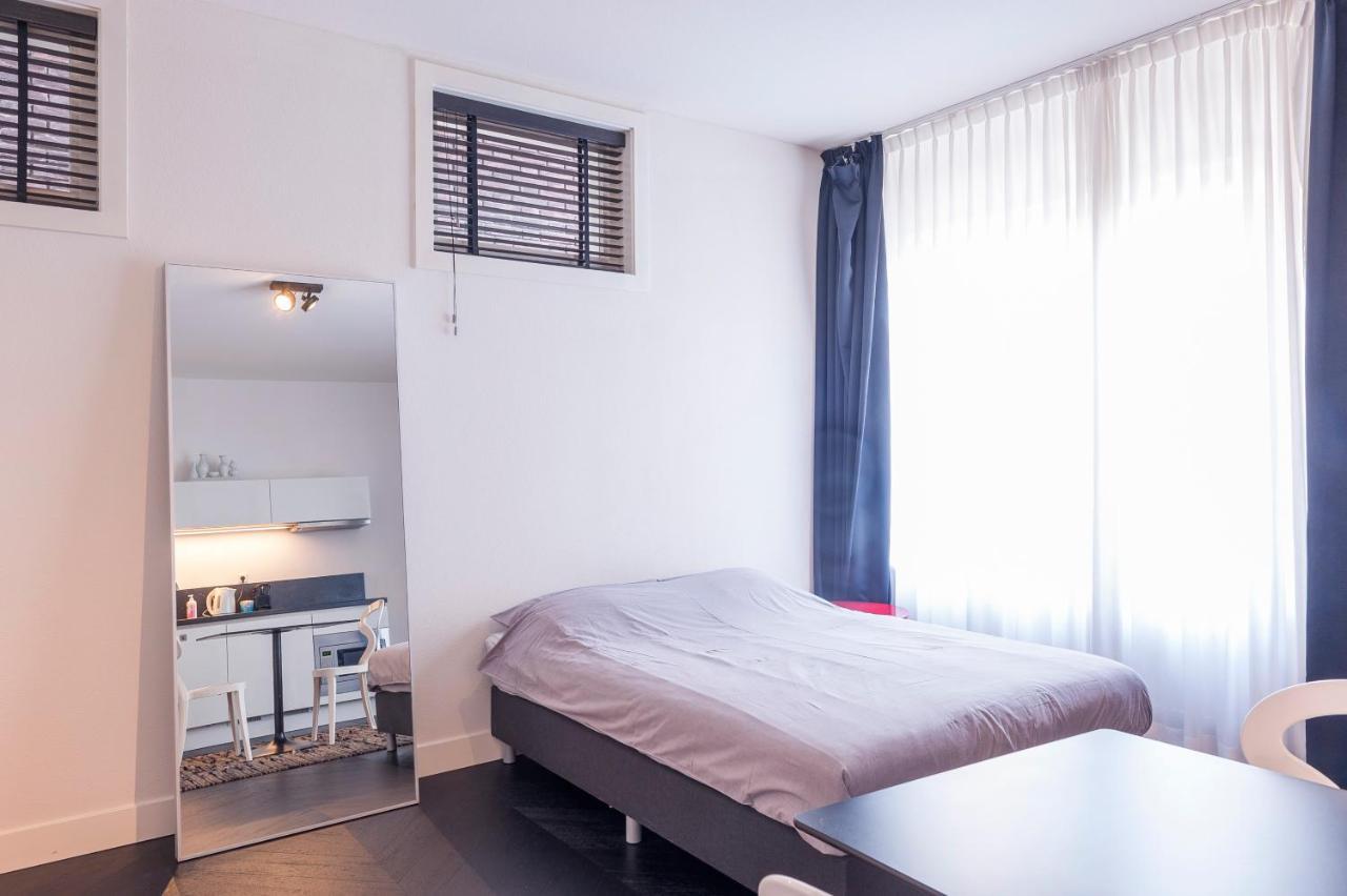 Book & Stay Eindhoven Buitenkant foto