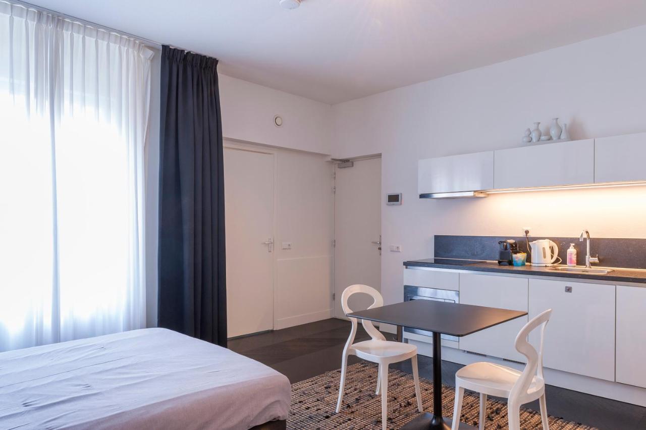 Book & Stay Eindhoven Buitenkant foto